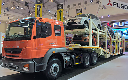 FUSO FZ 4928 heavy-duty tractor, displayed in GIIAS 2015